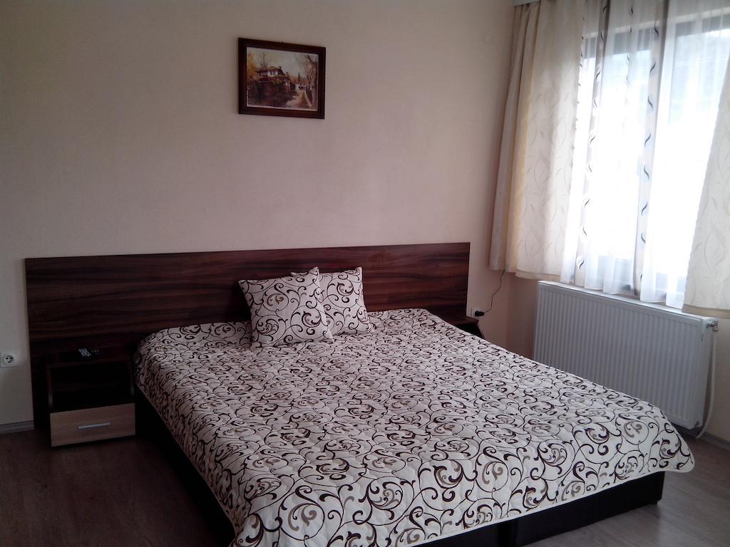 Advel Guest Hous Hotel Madzhare Quarto foto
