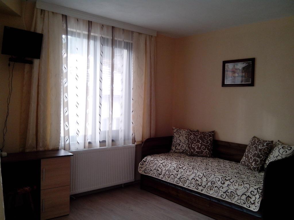 Advel Guest Hous Hotel Madzhare Quarto foto