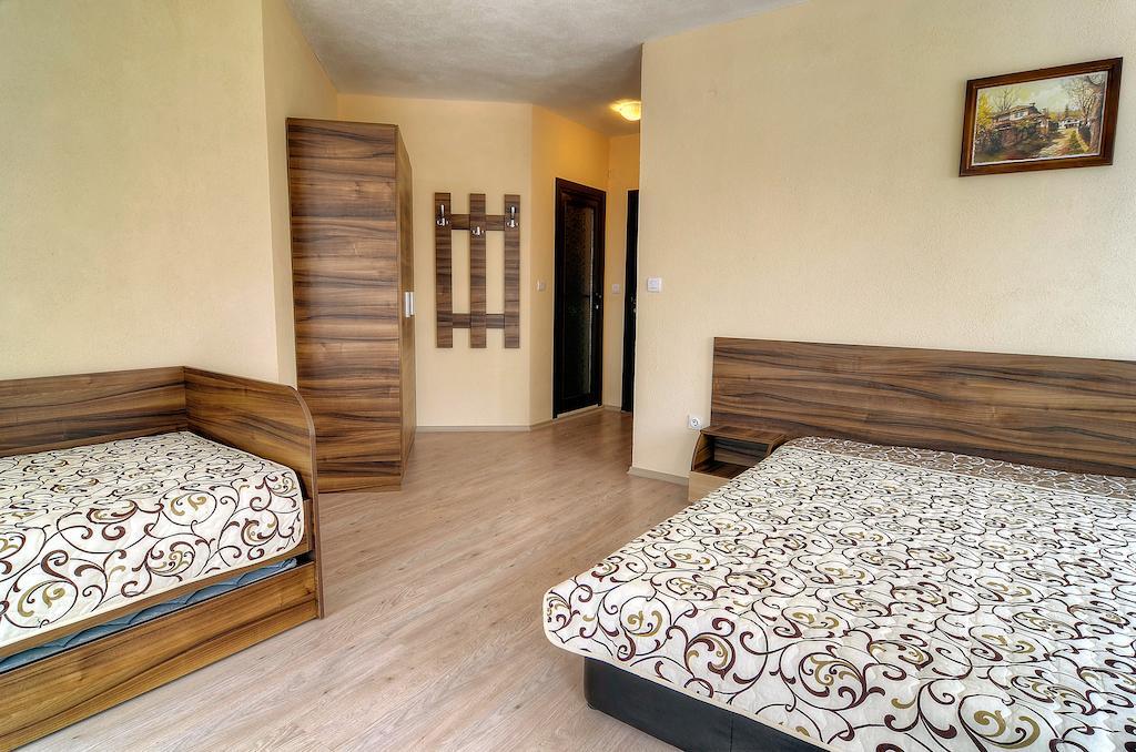 Advel Guest Hous Hotel Madzhare Quarto foto